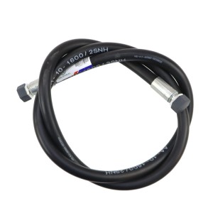 Przewód hydrauliczny 330 bar gwint M18x1,5 proste (DKOL - DKOL) L-1600mm DN10-2SN (AA-10-1600, P11P11) 33MPa PZL HYDRAL