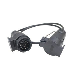 Adapter przejściówka gniazda złącza kablowy 13/7 12V długość 1,0m ELMOT